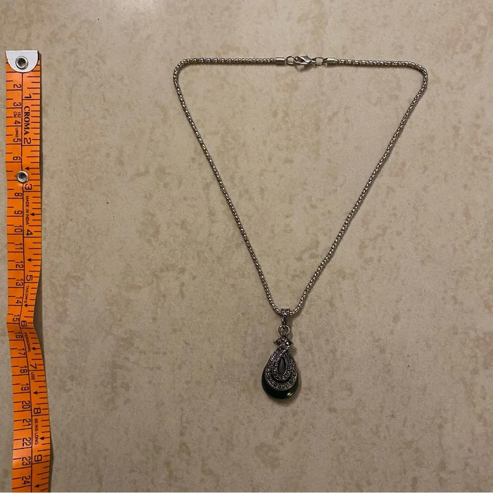 Vintage black stone pendant silver chain with rhinestones. Oxidised look. - Picture 2 of 3